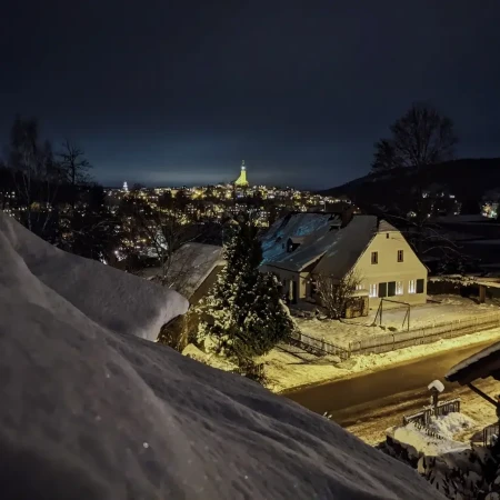 Im Dezember zeigt sich Schneeberg von seiner schönsten Seite.